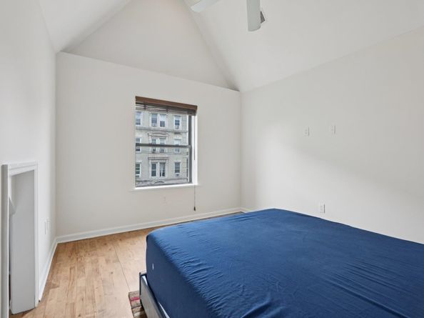 54 47th St 3, Weehawken NJ 07086-7156