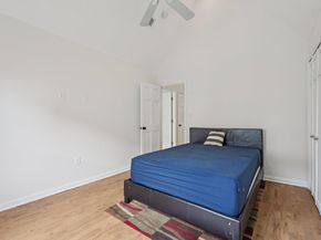 54 47th St 3, Weehawken NJ 07086-7156