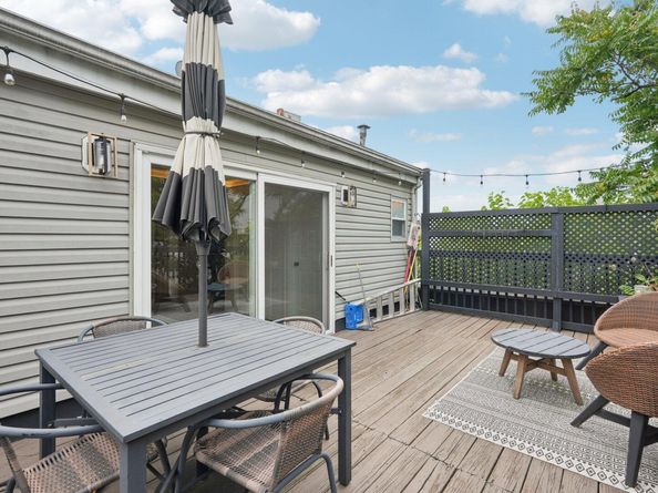 54 47th St 3, Weehawken NJ 07086-7156