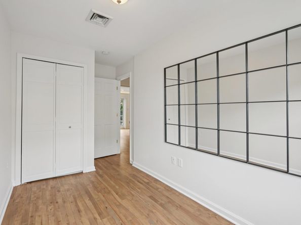 54 47th St 3, Weehawken NJ 07086-7156