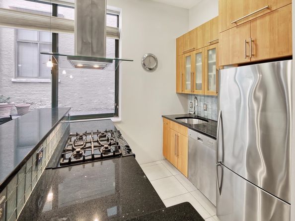 518-530 Gregory Ave B201, Weehawken NJ 07086