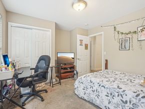 150 Blue Heron Dr, Secaucus NJ 07094
