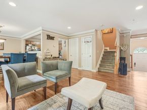 150 Blue Heron Dr, Secaucus NJ 07094