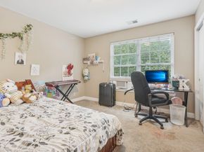 150 Blue Heron Dr, Secaucus NJ 07094