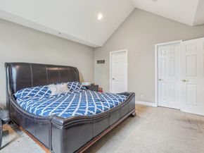150 Blue Heron Dr, Secaucus NJ 07094