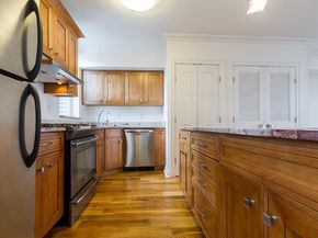 385 1st St, Jersey City NJ 07302