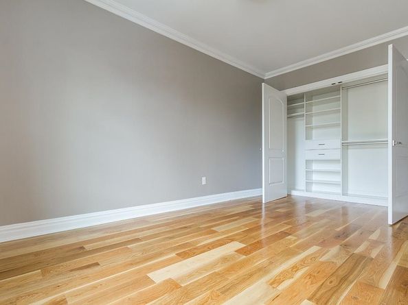 385 1st St, Jersey City NJ 07302