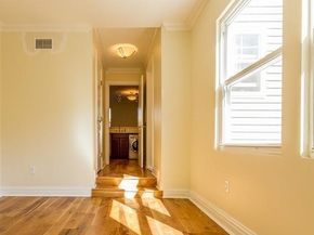 385 1st St, Jersey City NJ 07302