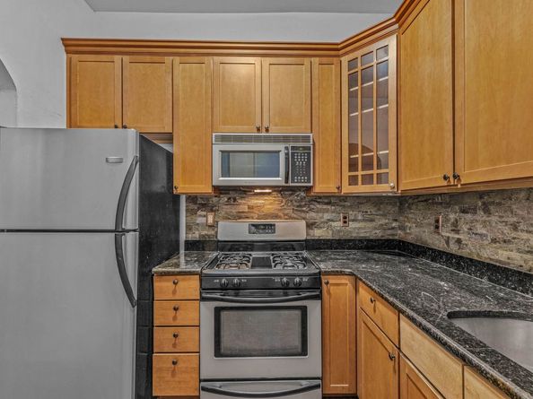 300 2nd St 2, Jersey City NJ 07302
