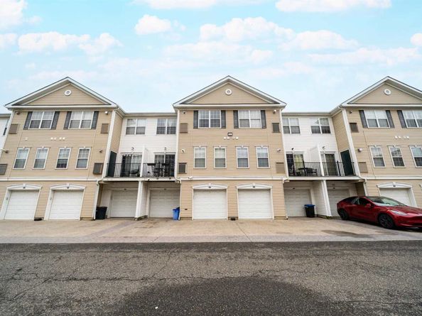 3 Soho Dr 108, Jersey City NJ 07305