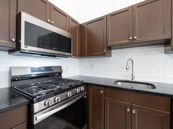 3 Soho Dr 108, Jersey City NJ 07305