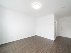 3 Soho Dr 108, Jersey City NJ 07305