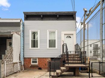 211 Plainfield Ave