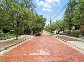 20 75th St, North Bergen NJ 07047