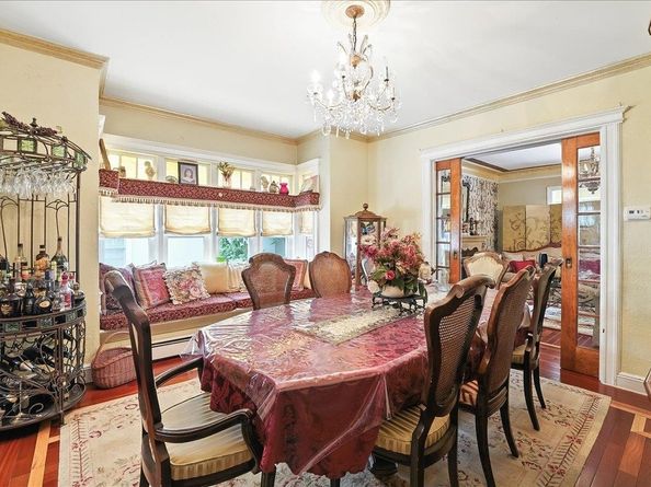 20 75th St, North Bergen NJ 07047
