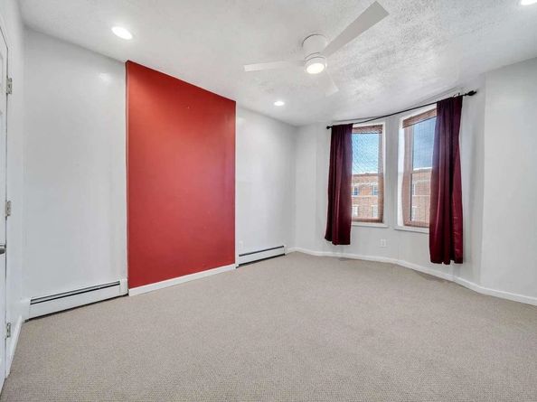 811 Montgomery St 3r, Jersey City NJ 07306