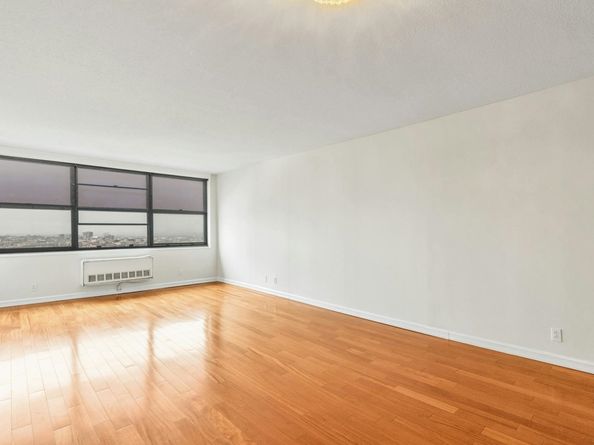 7004 Blvd East 38G, Guttenberg NJ 07093