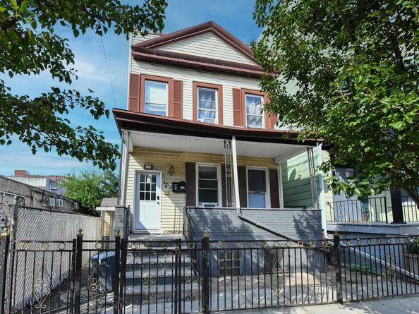 416 41st St, Union City NJ 07087