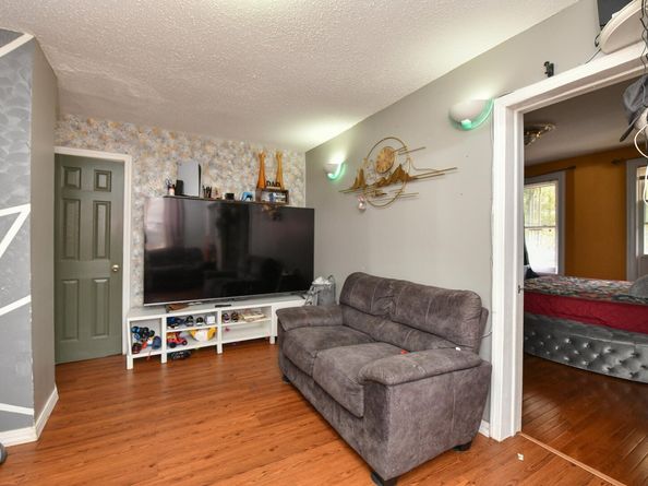 416 41st St, Union City NJ 07087