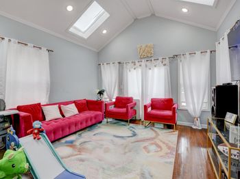 63 West 19th St