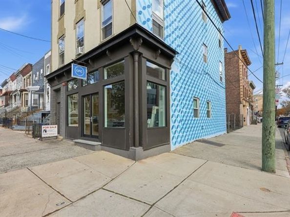 76 Bowers St, Jersey City NJ 07307
