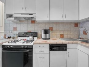 299 8th St 1L, Jersey City NJ 07302-1948