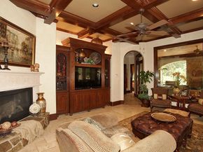 23 Villeroy Way, The Woodlands TX 77382