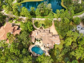 23 Villeroy Way, The Woodlands TX 77382