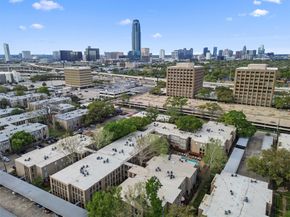 4643 Wild Indigo 414, Houston TX 77027