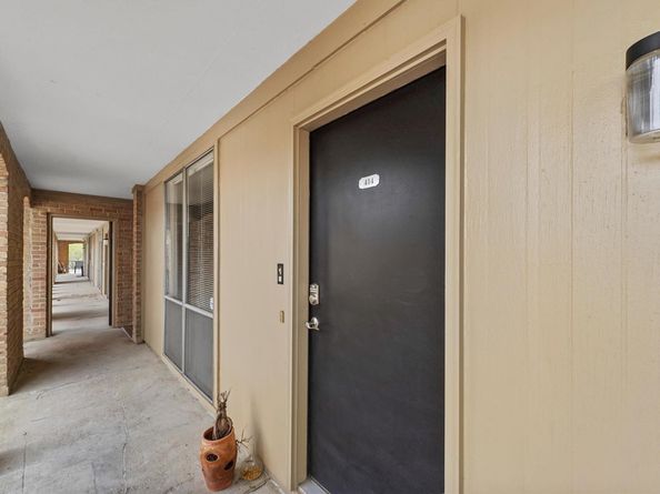 4643 Wild Indigo 414, Houston TX 77027