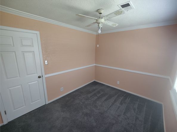 6714 Underhill Street, Houston TX 77092