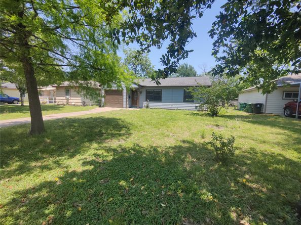 6714 Underhill Street, Houston TX 77092
