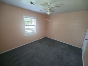 6714 Underhill Street, Houston TX 77092