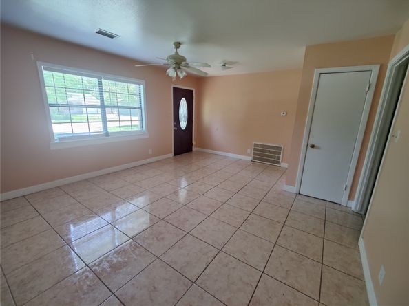 6714 Underhill Street, Houston TX 77092