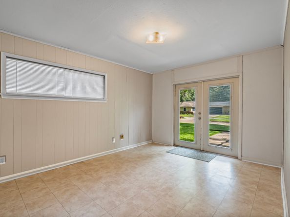 5532 Meadow Creek Lane, Houston TX 77017