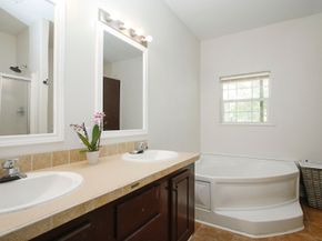 1784 Greenbelt Drive, Cleveland TX 77328