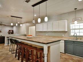 1784 Greenbelt Drive, Cleveland TX 77328