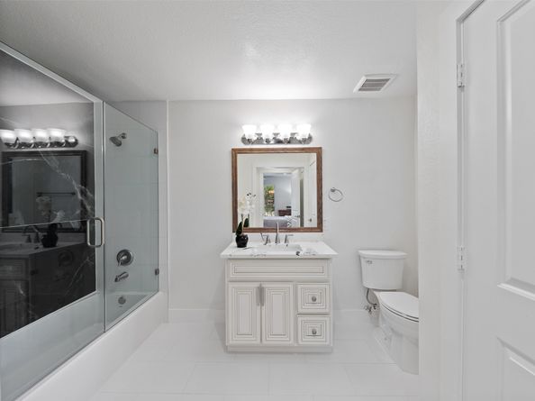 736 Voss Road, Houston TX 77024