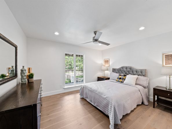 736 Voss Road, Houston TX 77024