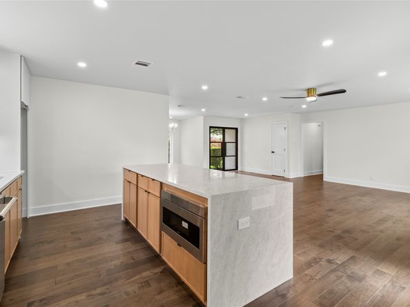 2823 Stetson Lane, Houston TX 77043