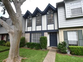10018 Knoboak Drive 21, Houston TX 77080