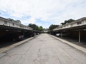 10018 Knoboak Drive 21, Houston TX 77080