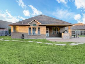 632 Pedernales Street, Webster TX 77598