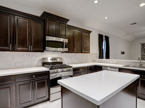 632 Pedernales Street, Webster TX 77598