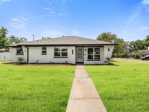 702 Pennington Street, Houston TX 77022