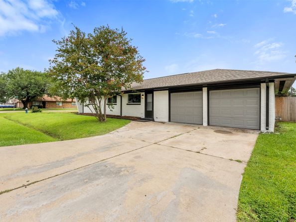 702 Pennington Street, Houston TX 77022