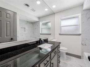702 Pennington Street, Houston TX 77022