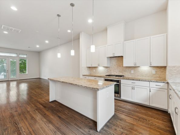 1813 Wichita Street, Houston TX 77004