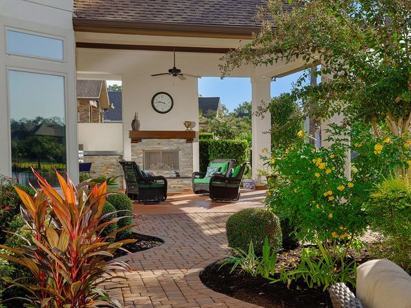 6615 Pennwell Drive, Spring TX 77389