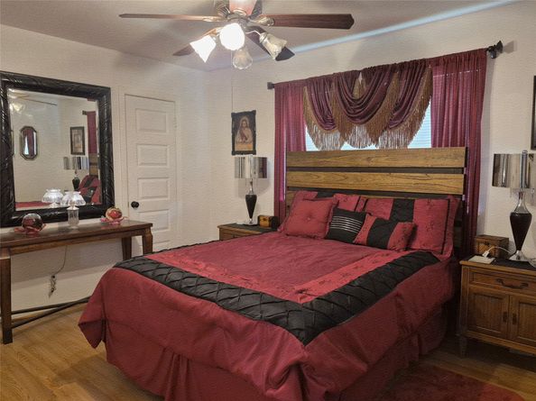 854 Shawnee Street, Houston TX 77034